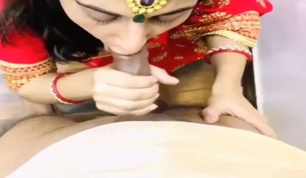 Cute Bhabhi Lund Chusai Aur Chudai Indian Desi Hindi Sex MMS Videos