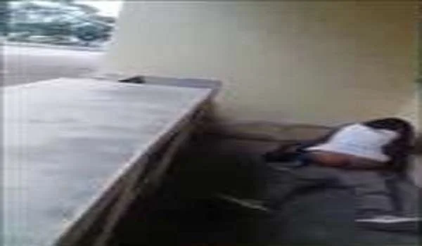 Young Indian Couple Sex Karte Huye Pakde Gaye