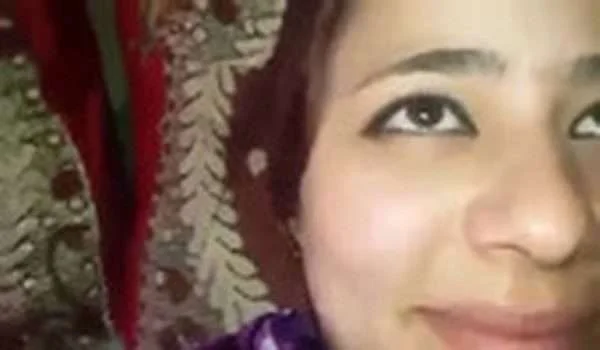 Pakistani Bhabhi Apne Bf Se Chudwate Hue