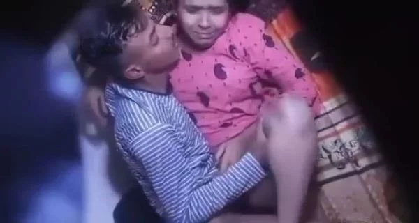 Dard Deke Bhabhi Ko Choda Aur Dost Se MMS Banwaya