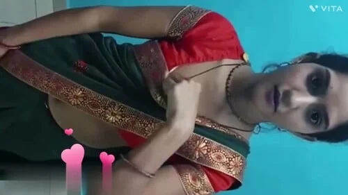 Sexy Bhabhi Ko Sofa Pe Chodte Hue MMS Video Banaya