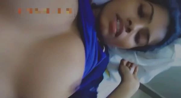 Promotion Ke Liye Boss Ke Sath Sex Kiya Aur Lund Chusa Viral MMS