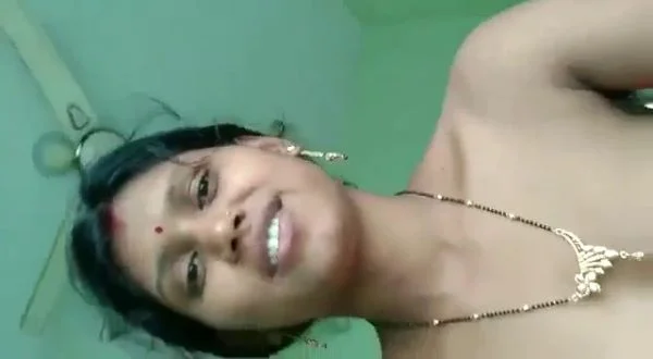 Chodte Hue Lund - Cute Biwi Se Lund Chuswa Ke Chodte Hue MMS Banaya â€“ Hindi Blue Film Video  MMS Adult Sex Porn Movies-VIRALKAND.COM