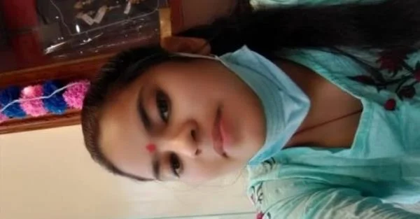 Village Girl Se Love Marriage Ke Baad Uski Chudai Ka MMS Hindi