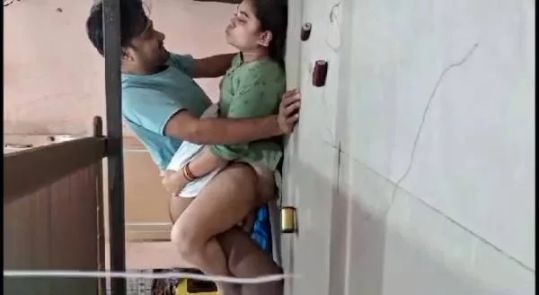 Bhabhi Karane Aayi Silayi Ho Gayi Chudai